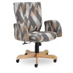 executive-chair-with-wood-base